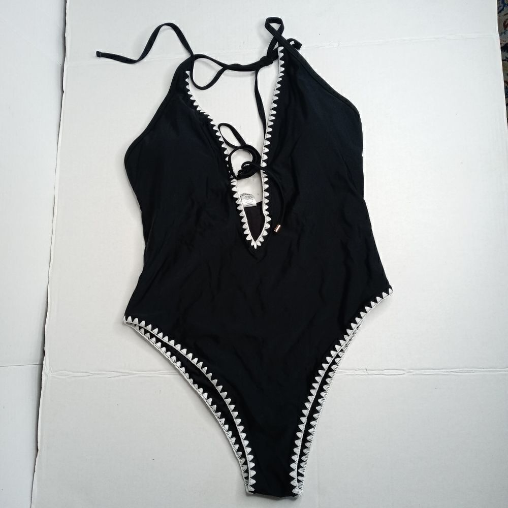 RELLECIGA Black Deep V One Piece Swimsuit - Picture 4 of 10